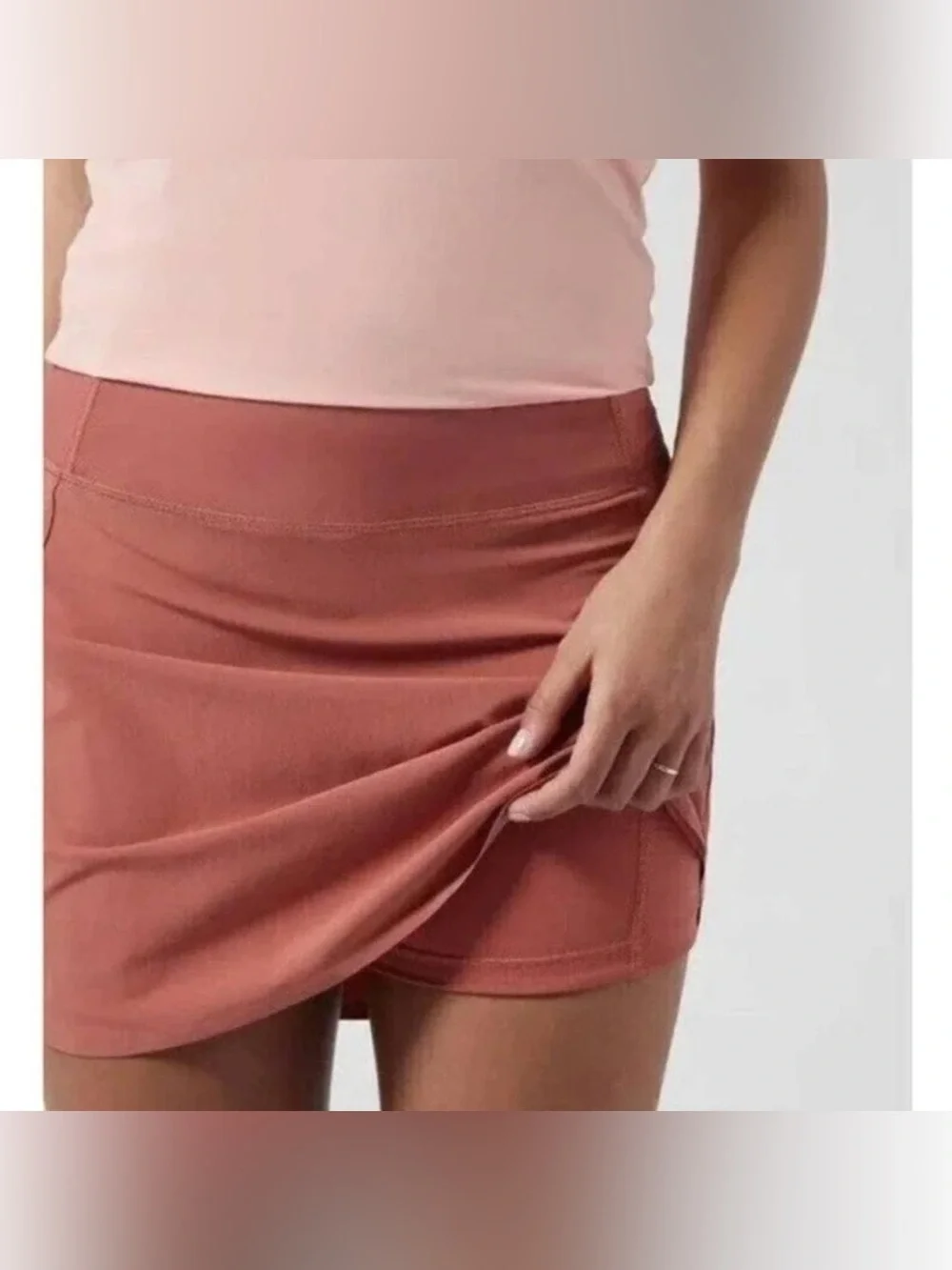 Athleta run with it skort 16” muted red size 1X
